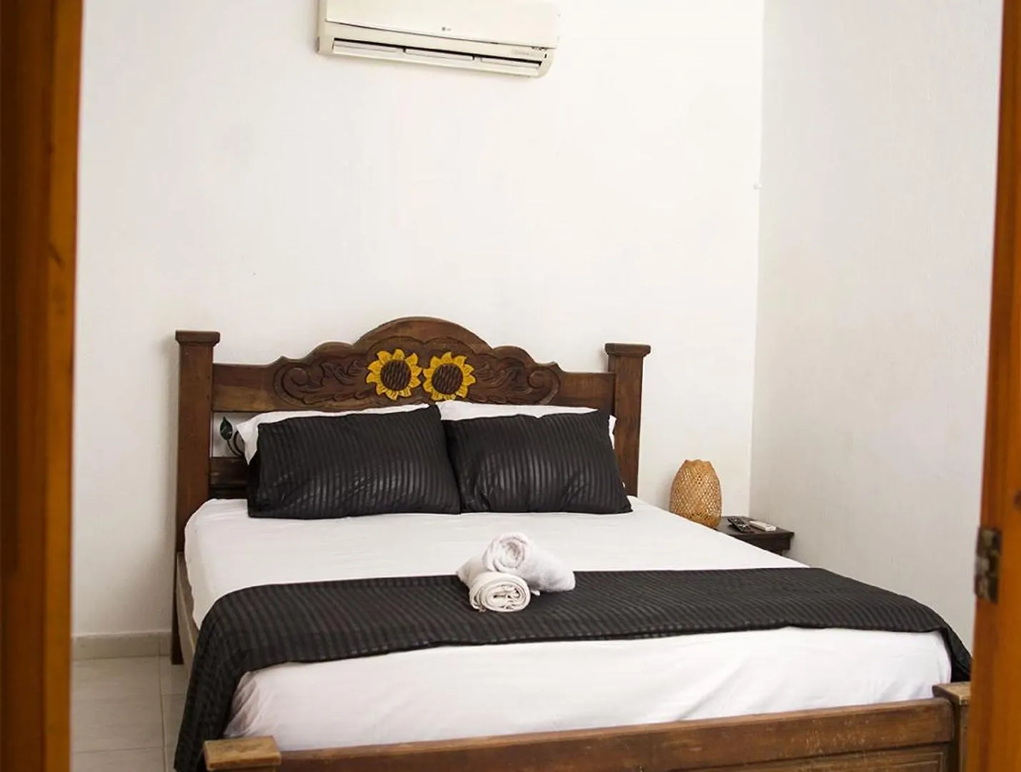 Room In Guest Room - Hb3 Room In La Boquilla Cartaena With Air Conditioning And Jacuzzi Cartagena Colombia
